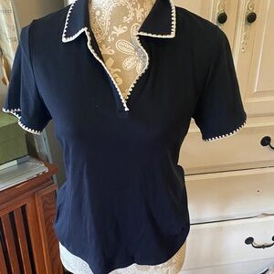 TRUTH Navy blue top with white detail